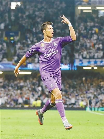 不仅能吸引 不仅能吸引